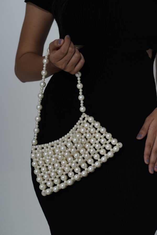 PERLA - Image 3